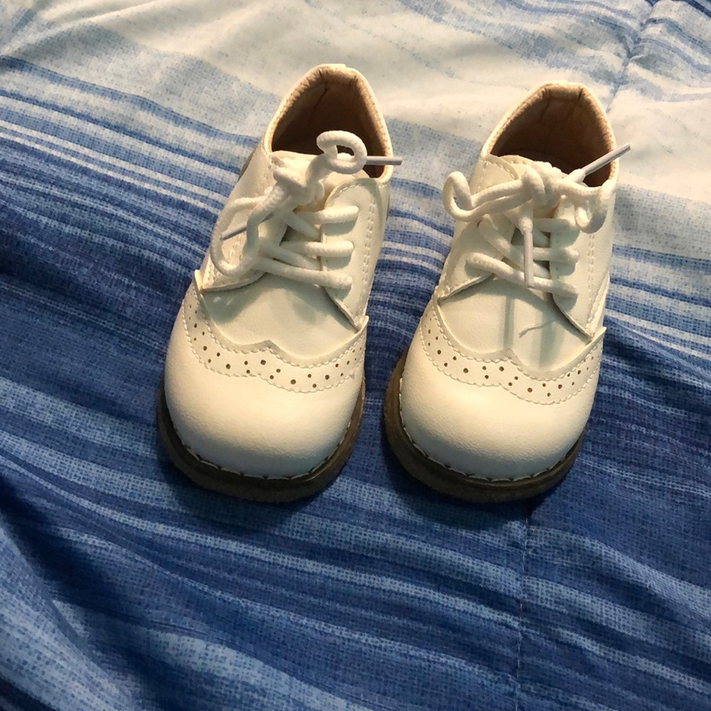 Formal shoes